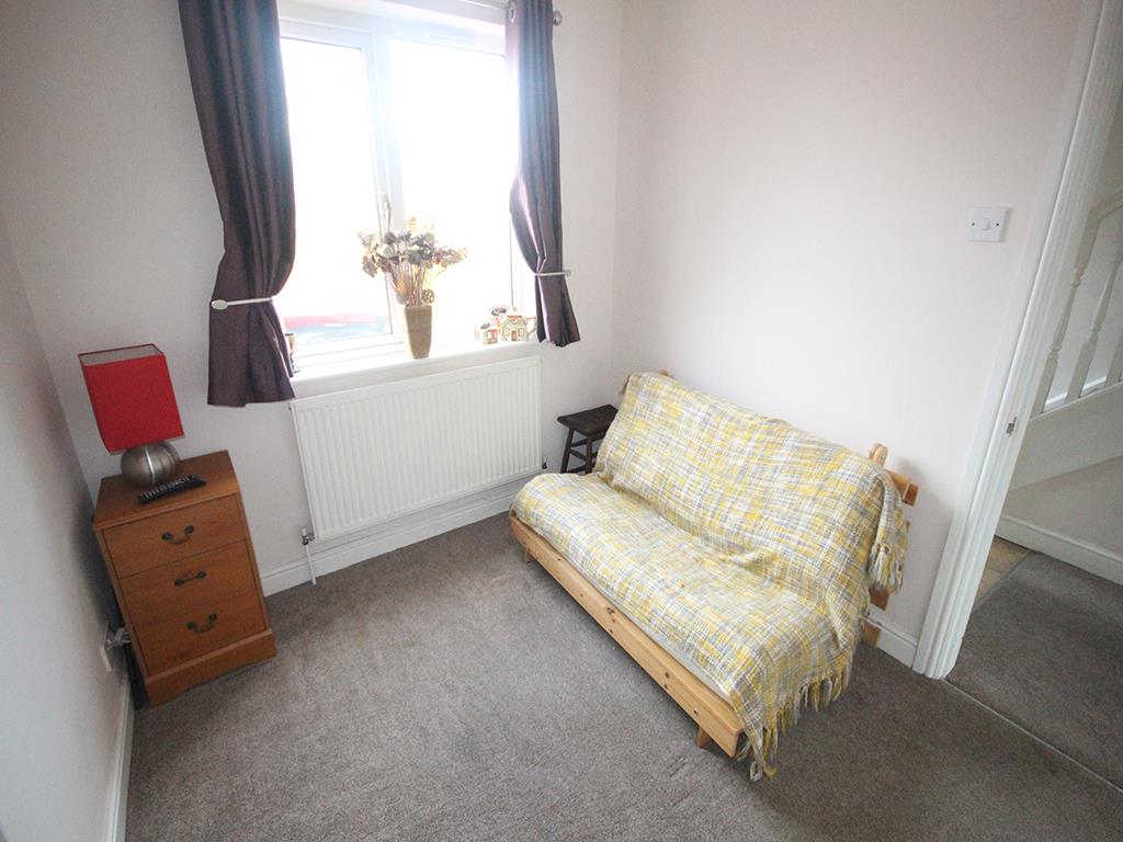 4 bedroom detached house For Sale in Earby - IMG_2535.jpg
